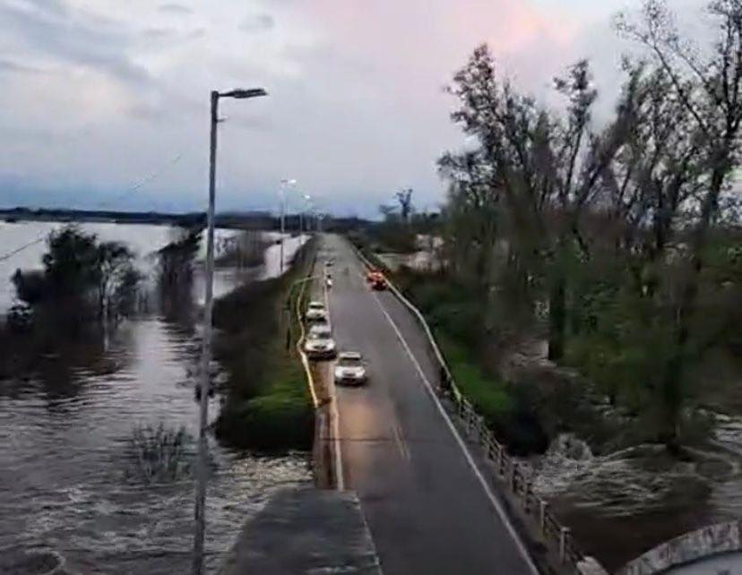 Es crítica la situación en Arrecifes  y Salto por las inundaciones 