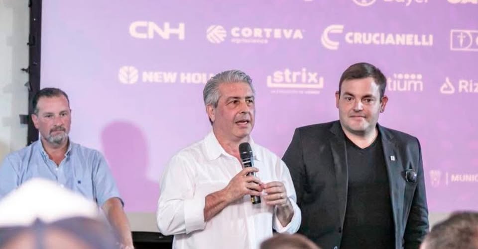 Javier Martínez avisa a LLA: 'Los liderazgos no se imponen con una ficha de afiliación'