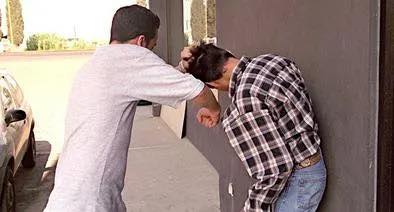 Una discusión entre vecinos,  terminó con un hombre  golpeado y su familia amenazada