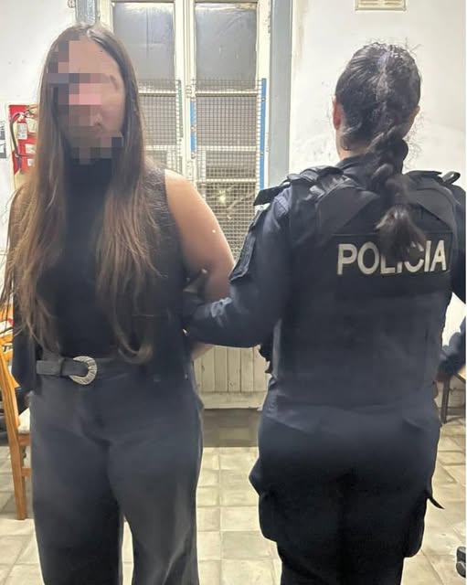 Disturbios en un bar:  una mujer fue aprehendida  tras resistirse a la Policía