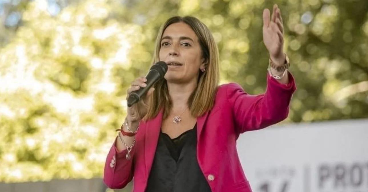 'Hay que dejar de mirarse el ombligo'
