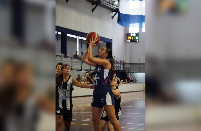 La pergaminense Sofía Bustos en lo más alto del basquetbol rosarino