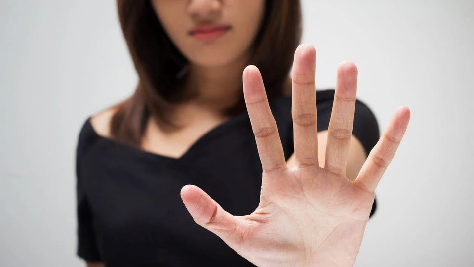 Un jovencito atacó  a golpes a su pareja