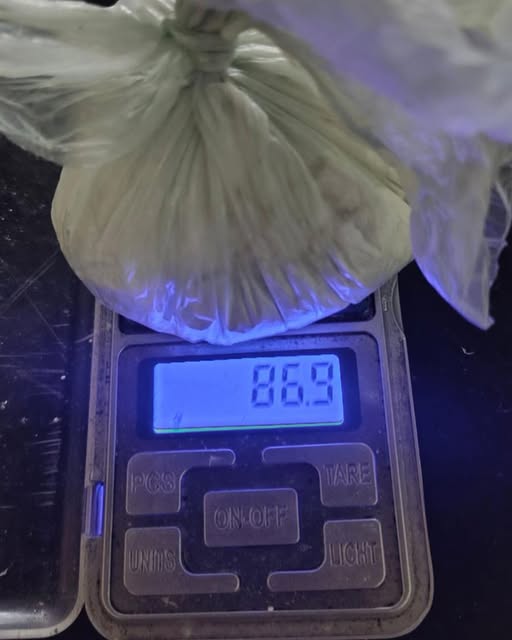 Secuestraron casi 100 gramos  de cocaína y aprehendieron  a un jovencito de 18 años