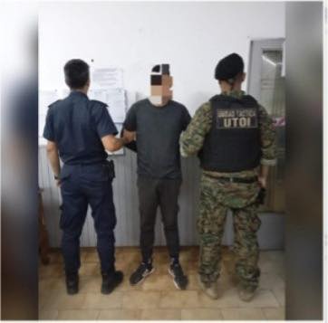 Detuvieron a un hombre con  dos pedidos de paradero activo 