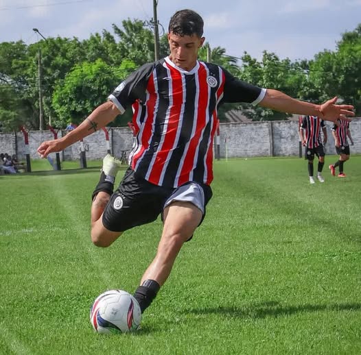 Racing empató en Rojas, aseguró el primer puesto y dejó abierta la pelea por la clasificación