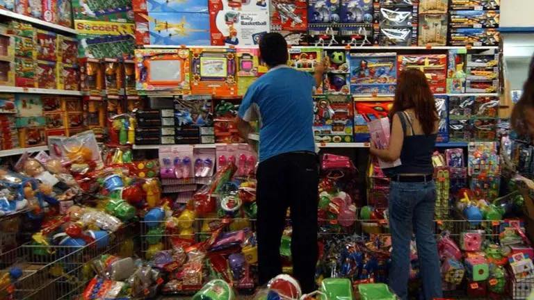 Por importaciones récord, cerraron  cerca de 300 jugueterías en dos años