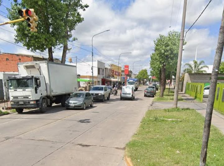 Falleció una joven motociclista luego de chocar en avenida Illia