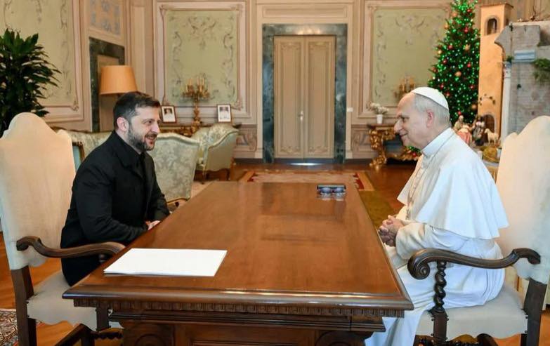 El Papa se reunió con  Zelenski en el Vaticano y  pidió por la paz en Ucrania