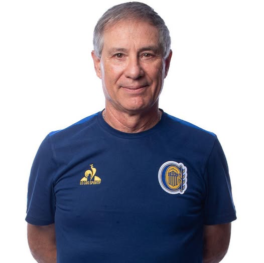 Ariel Holan dejó de ser el entrenador de Rosario Central