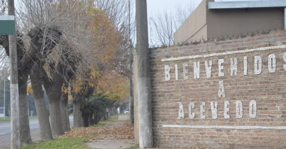 Secuestraron un utilitario y materiales en Acevedo