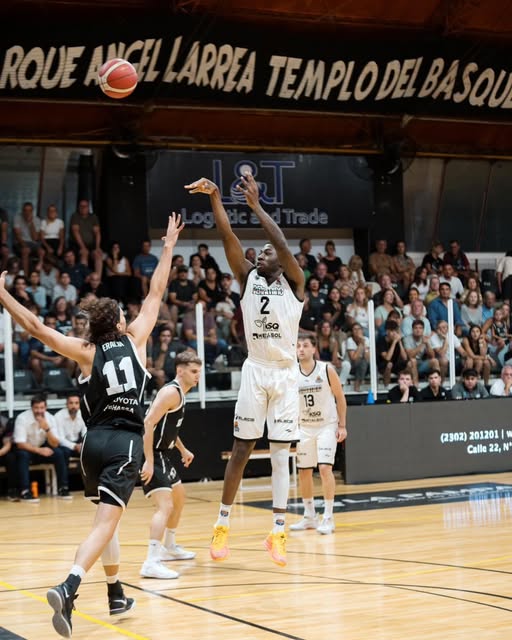 Pergamino Basquet perdió en Pico y agravó su crisis 