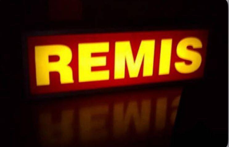 Denuncian que un remisero pidió dinero para recuperar un celular olvidado en su auto