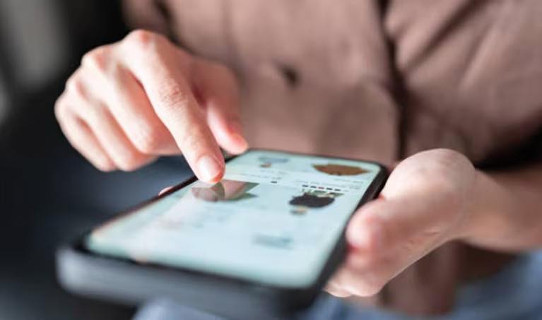 Le prometieron una  computadora gratis y perdió  casi dos millones de pesos