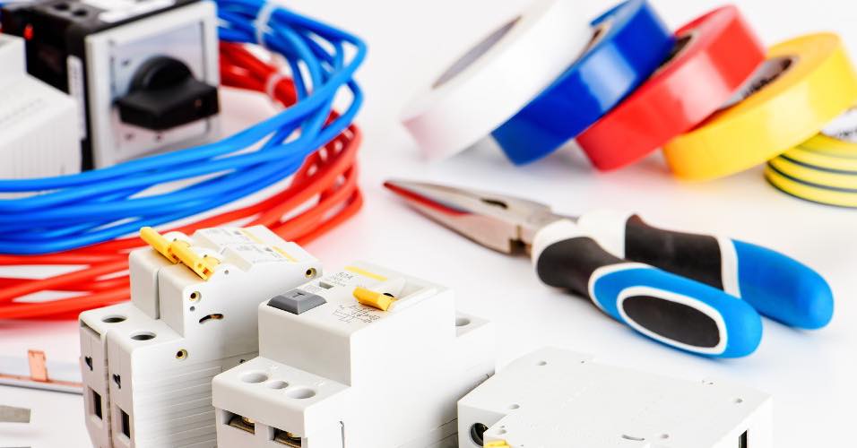 Robaron elementos de  electricidad de una  vivienda en refacción