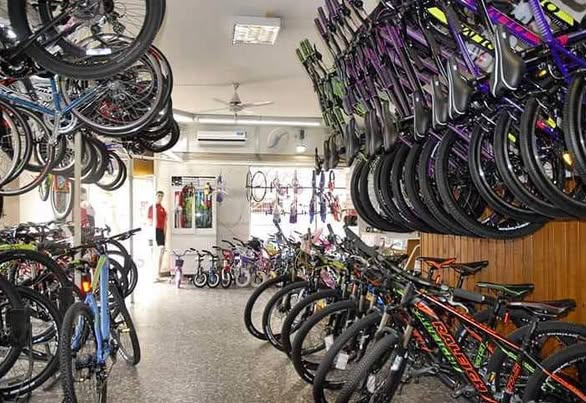 Casi 90 años rodando Pergamino: Bicicletería Saranittes: eternos 'culpables de tantas bicicletas'