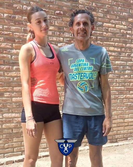 Otra jugadora de voley de APV convocada para entrenar con la selección 