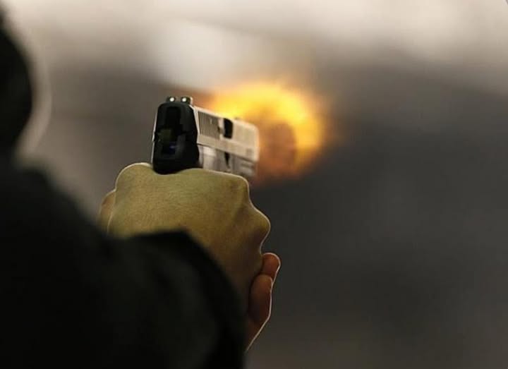 Balacera en plena calle: un hombre terminó herido en la pierna