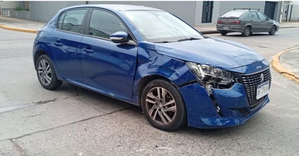 Una menor resultó herida tras un choque entre una moto y un automóvil