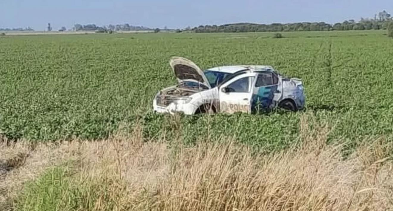 Un patrullero volcó en la ruta 32 entre Pergamino y El Socorro y el policía fue trasladado al hospital