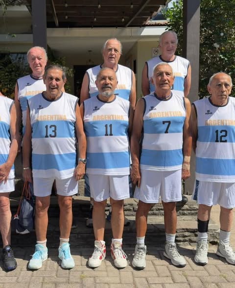 Dos pergaminenses participaron  del Campeonato Panamericano  de Maxi Básquet en El Salvador