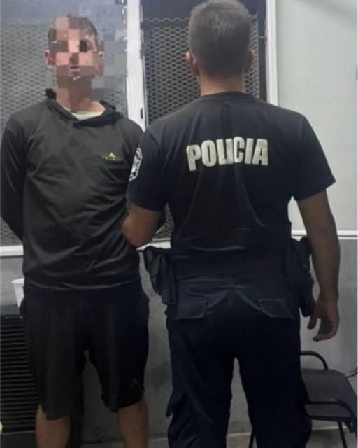 Detuvieron a un joven con pedido de captura en la madrugada