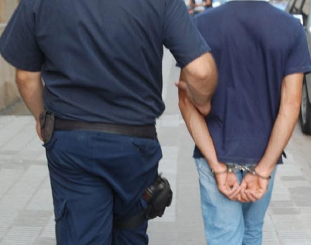 Lesiones leves, amenazas y violación de domicilio: un aprehendido tras un conflicto familiar