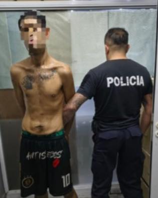 Violento episodio tras un robo: detienen a un sujeto que atacó a una mujer a piedrazos