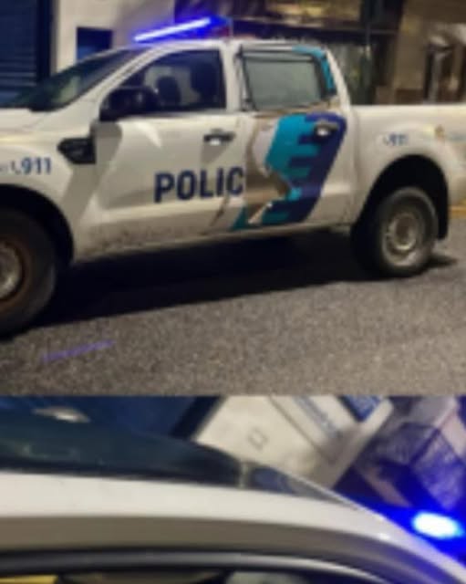 Madrugada salvaje: lluvia de piedras contra un patrullero y un detenido 