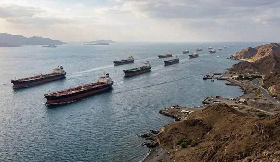 Irán vuelve a cerrar el Estrecho de Ormuz tras el ataque israelí