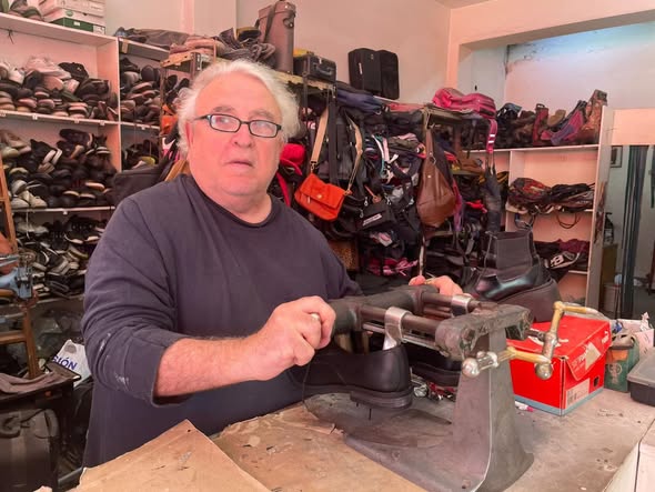 Zapatería Seta: medio siglo de oficio, familia y huellas que no se borran