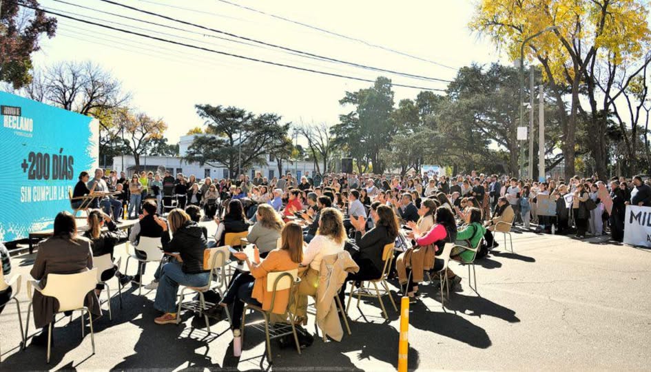 Florencia Castro: 'Estamos reclamando algo tan absurdo como que se cumpla la ley'