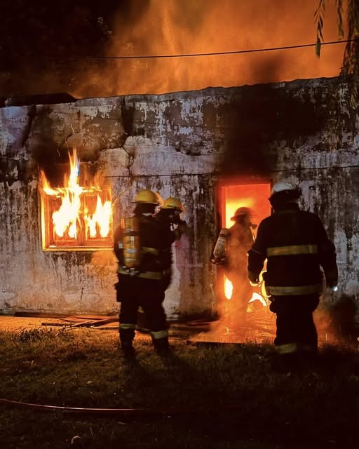 Una familia perdió todo y dos personas con heridas graves,  tras la explosión de una garrafa