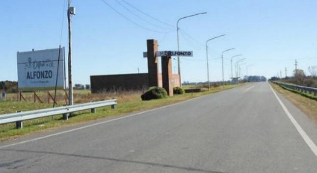 Una mujer de 85 años que conducía un auto resultó herida tras un choque en Ruta 8 y acceso a Alfonzo