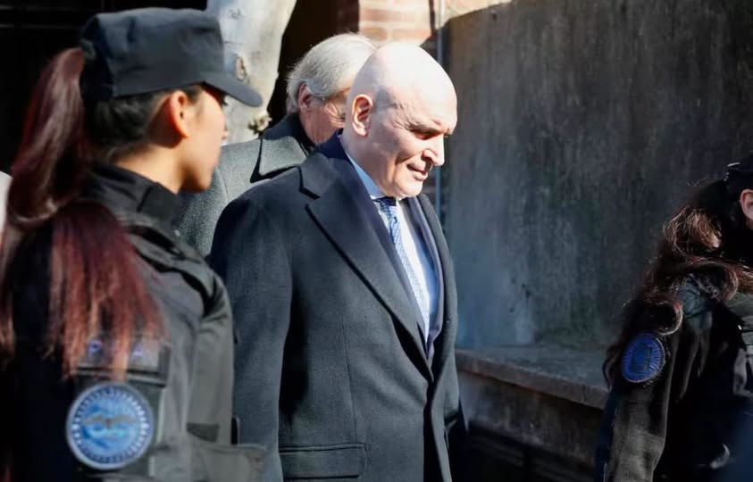 Espert reapareció tras casi un año y se negó a declarar en la causa por lavado de dinero