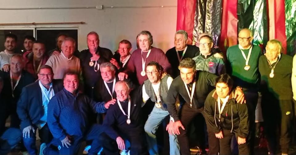 Douglas revivió la gloria de 1986 con un emotivo homenaje a los protagonistas del ascenso