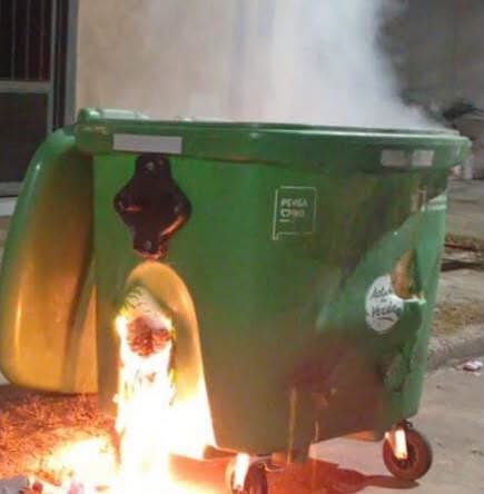 Prendió fuego un contenedor de residuos y fue detenido tras ser detectado por las cámaras