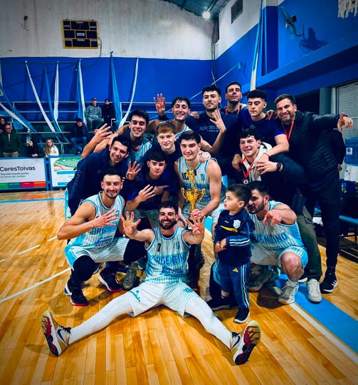 Argentino volvió a festejar y se consagró campeón del Súper 4 de la APB