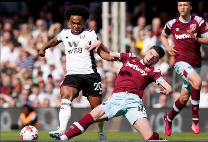 La Premier League prohibirá las casas de apuestas como sponsor principal en las camisetas desde la próxima temporada